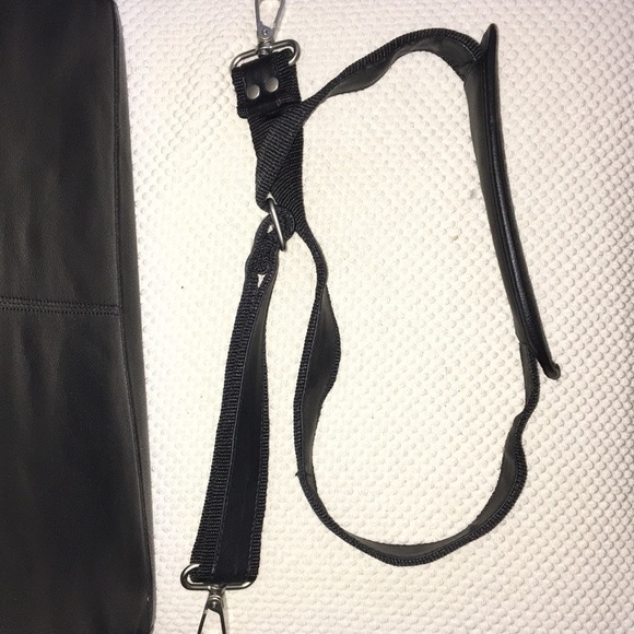 Leather Samsonite Laptop Bag - Picture 6 of 12